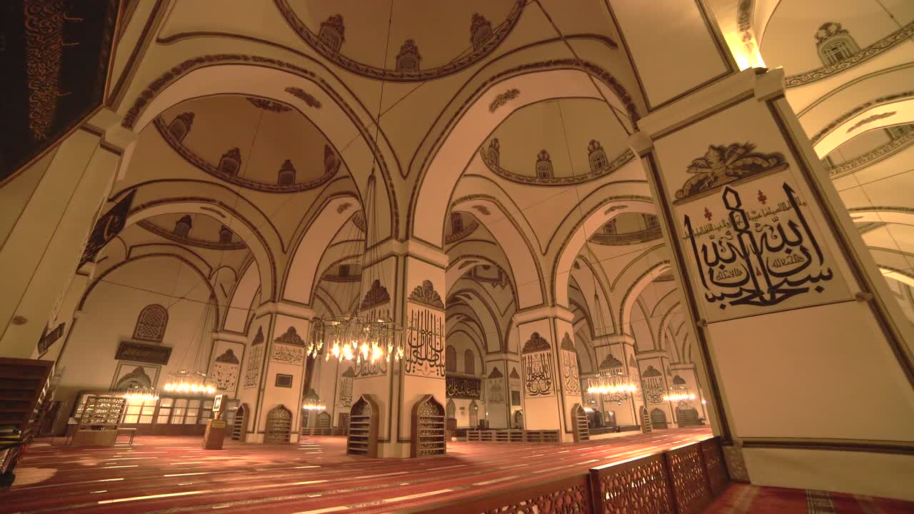interior de la más hermosa mezquita gigante histórica del mundo