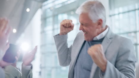 Gente-De-Negocios,-Ganando-Y-Aplaudiendo