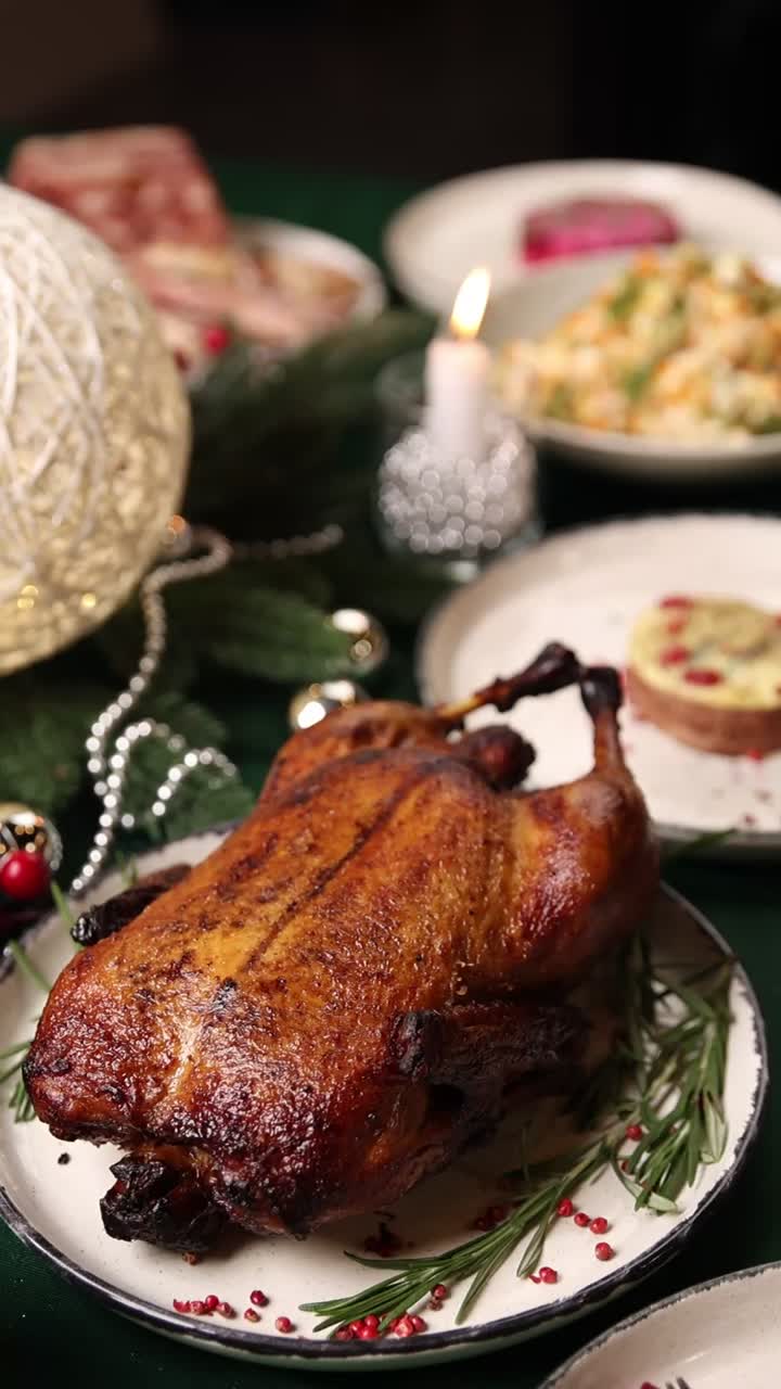 cena de navidad de pato asado