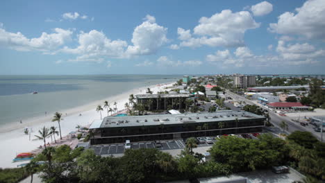 Amazing-4K-Time-Lapse-of-Miami,-FL---Beaches-and-Busy-Streets