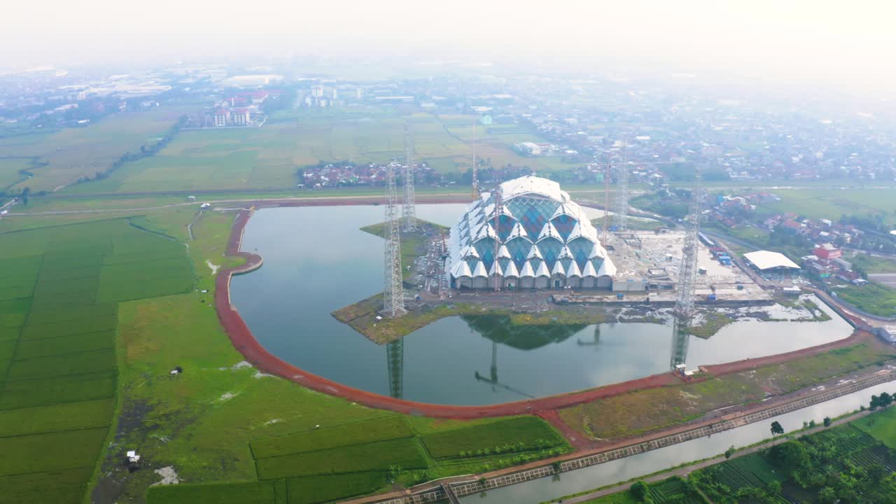 알 자바르 대 모스크의 공중 풍경