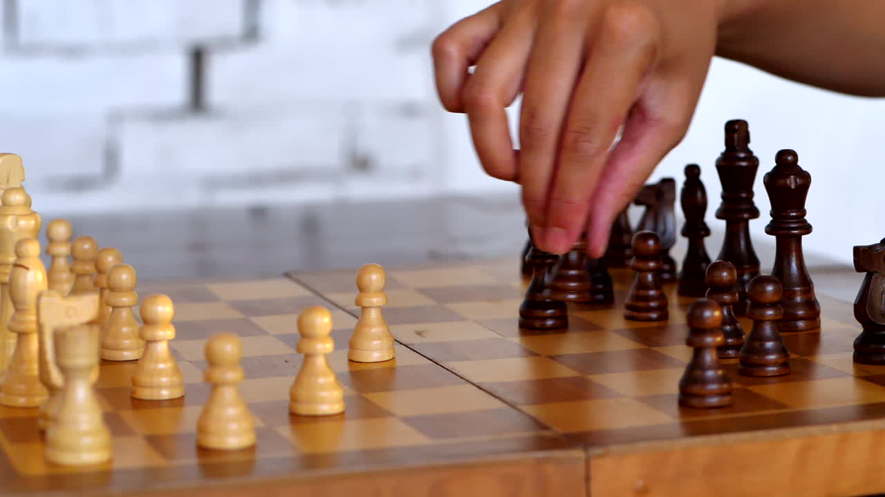 유리 체스 조각