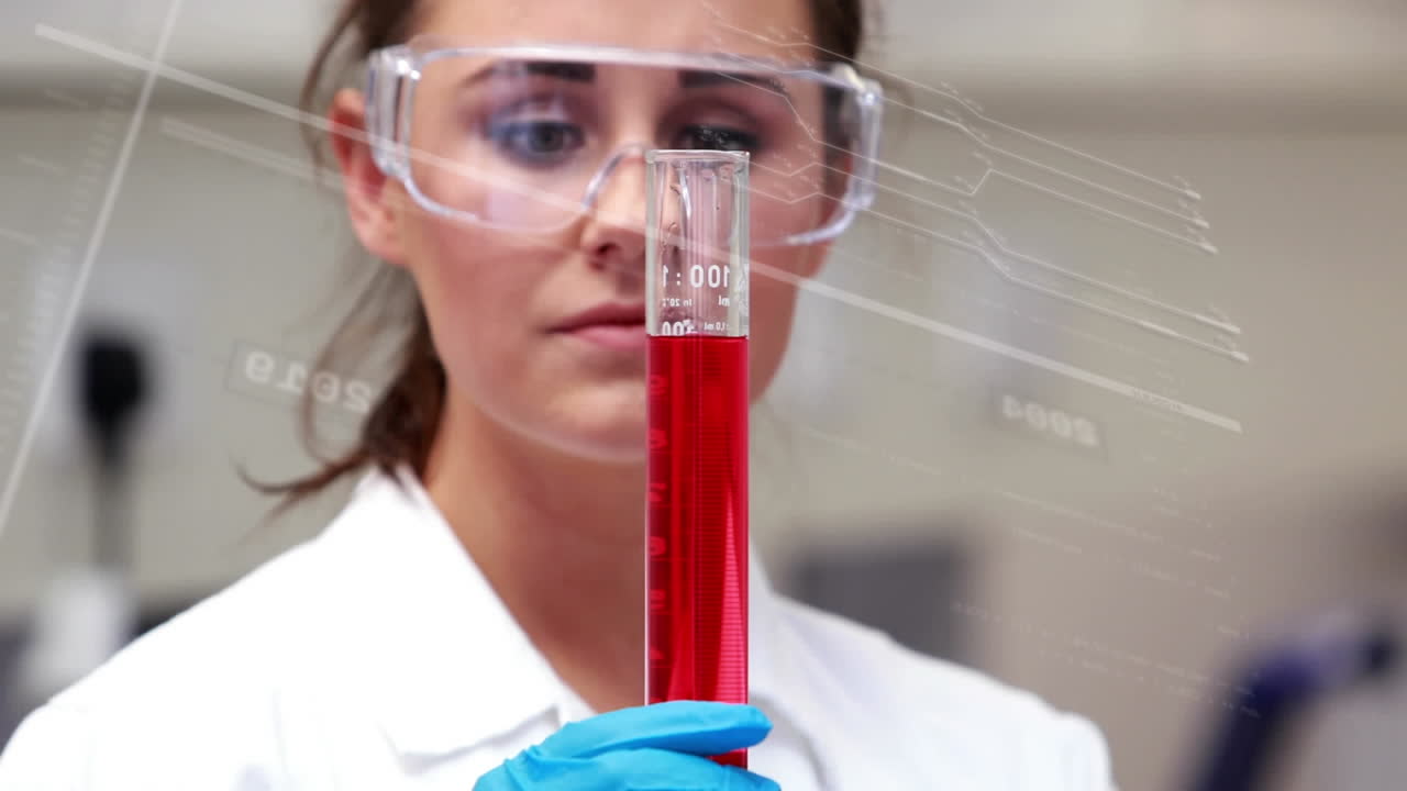 animación del procesamiento de datos sobre mujeres científicas con tubo de ensayo de laboratorio