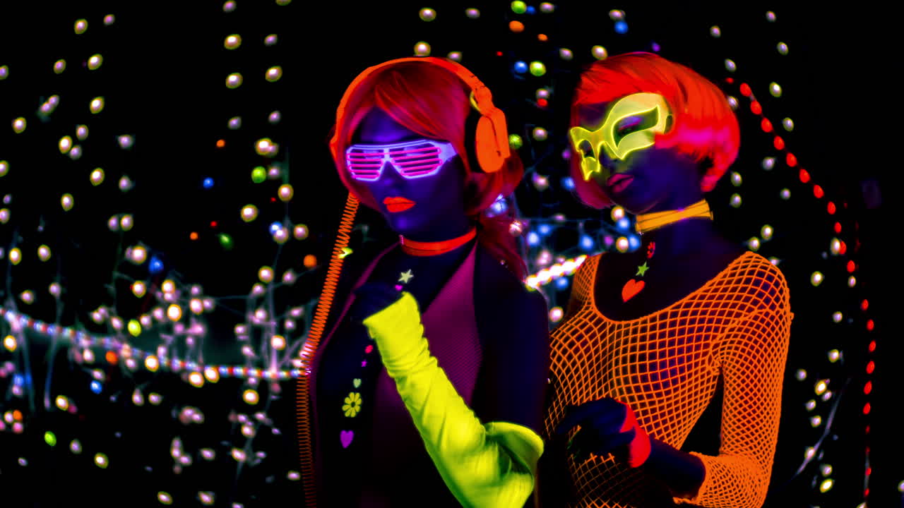 mujeres sexy brillan 4k 22