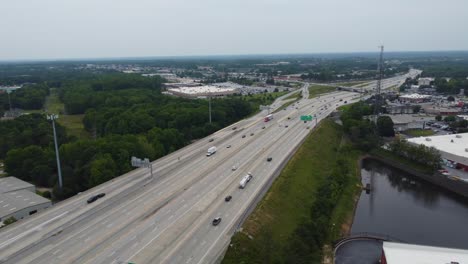 Eine-Drohnenaufnahme-Der-I-385-Des-Gateway-Projekts-In-Greenville,-South-Carolina