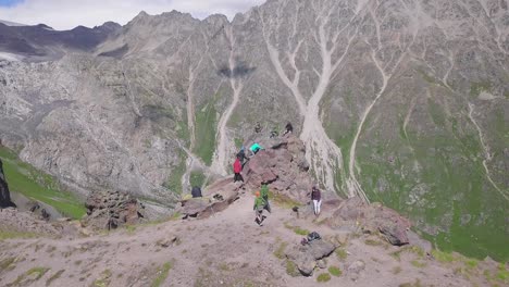 aventura de senderismo en la montaña