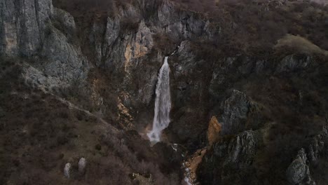 Heuschreckenwasserfall