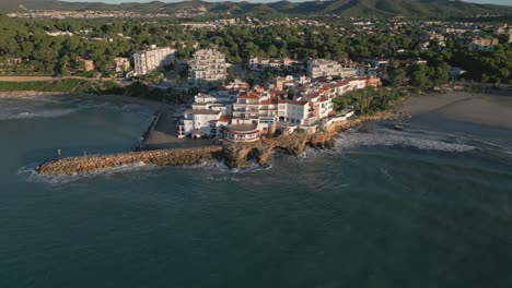 luxurious villas in roc sant gaieta on the costa dorada spain