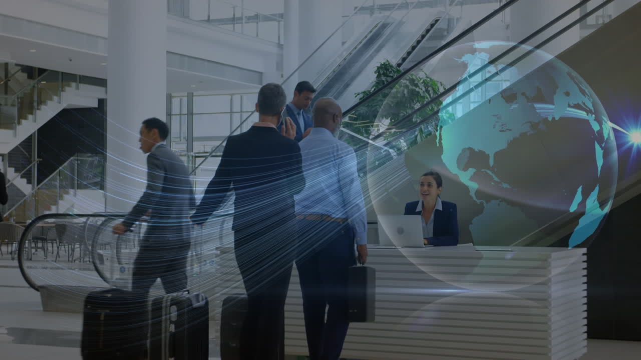 animación del globo y conexiones sobre una mujer de negocios caucásica que usa un teléfono inteligente