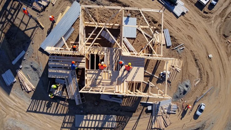 Luchtfoto van bouwplaats voor woningen