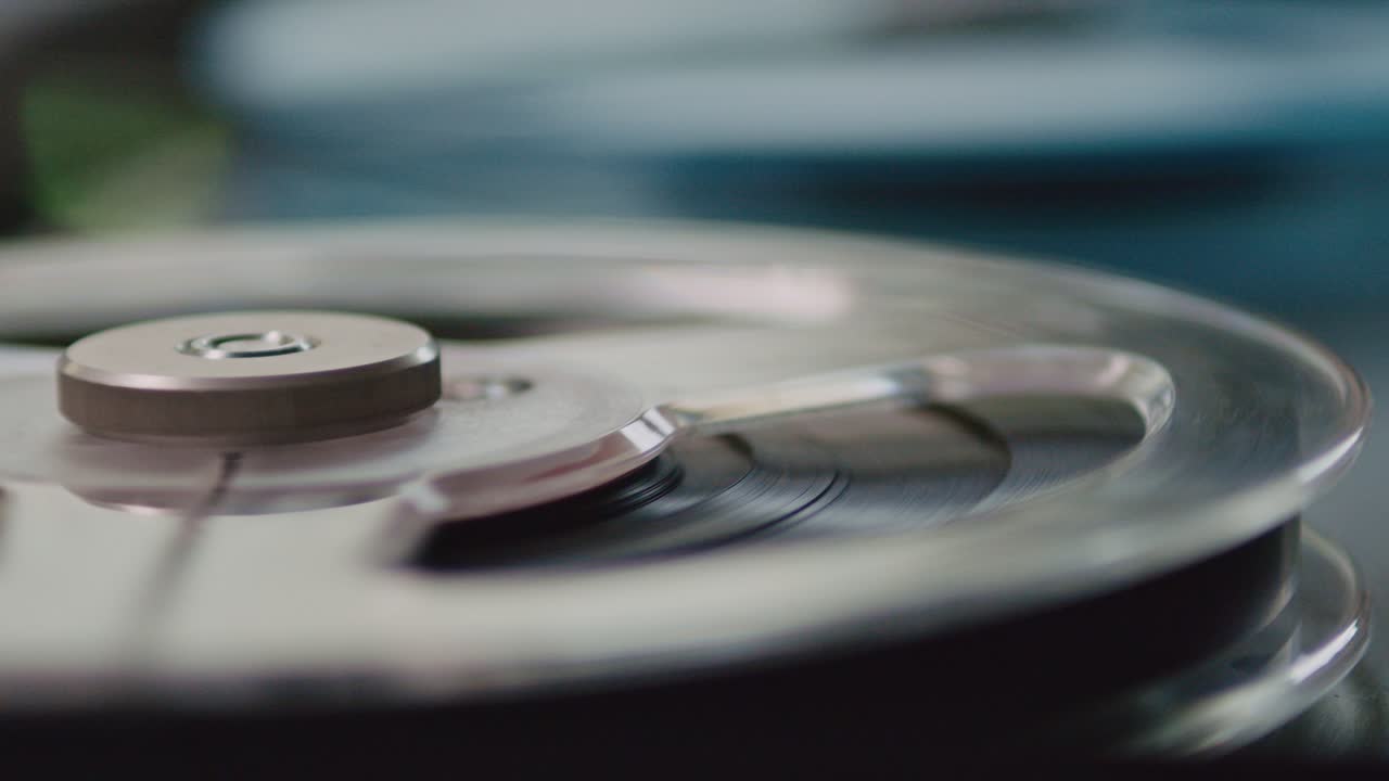 릴 투 릴 테이프. 롤링 플랜저