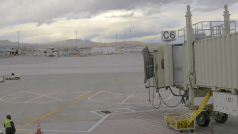 pasarela del aeropuerto en el aeropuerto internacional de reno