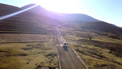 explorando las tierras de lesotho en ruedas
