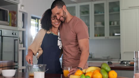 Liebe,-Umarmung-Und-Paar-In-Einer-Küche-Beim-Kochen