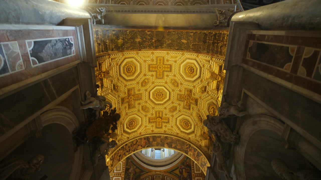 성 베드로 대성당의 장식된 천장