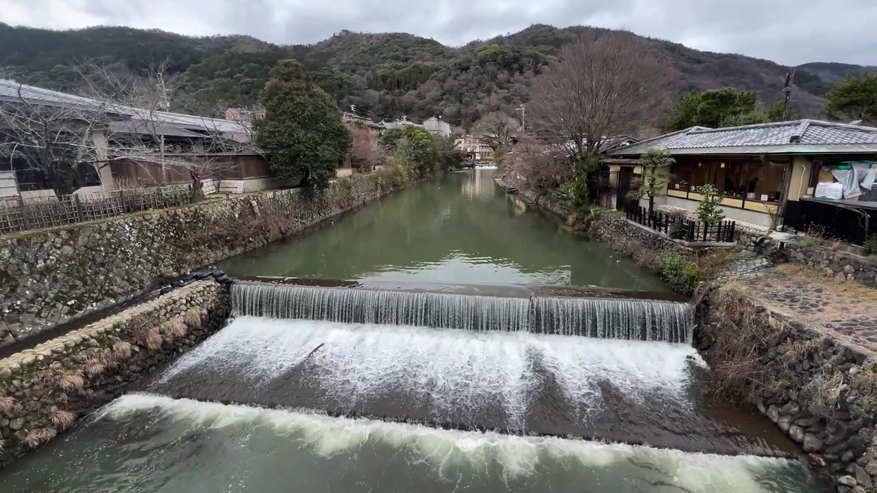 Řeka Arashiyama, vodní tok, Kjóto, Japonsko