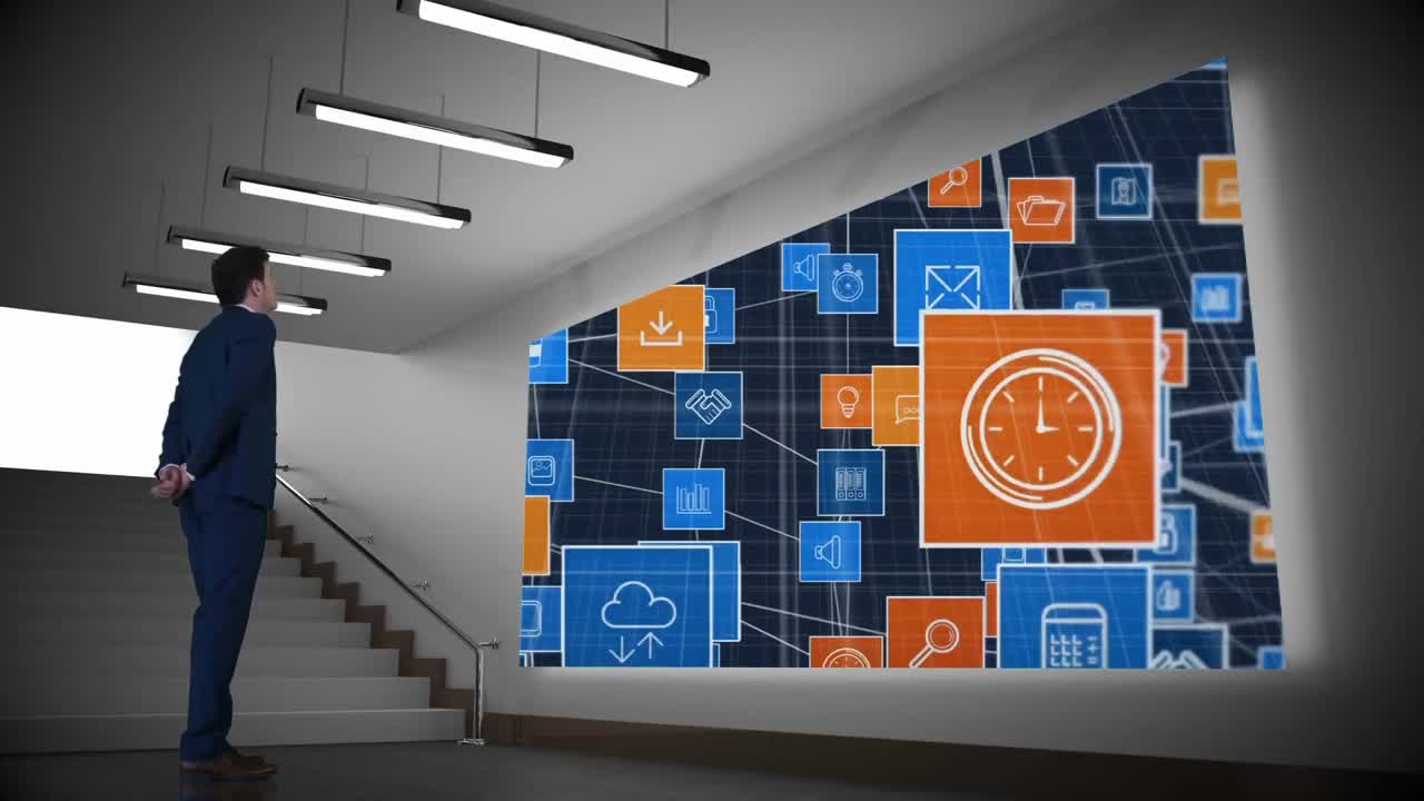 hombre de negocios buscando la pantalla de aplicaciones en el vestíbulo de la oficina