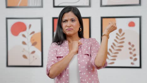 Modern-Indian-woman-having-dry-skin