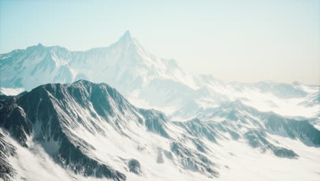 Panoramic-view-of-the-ski-slope-with-the-mountains