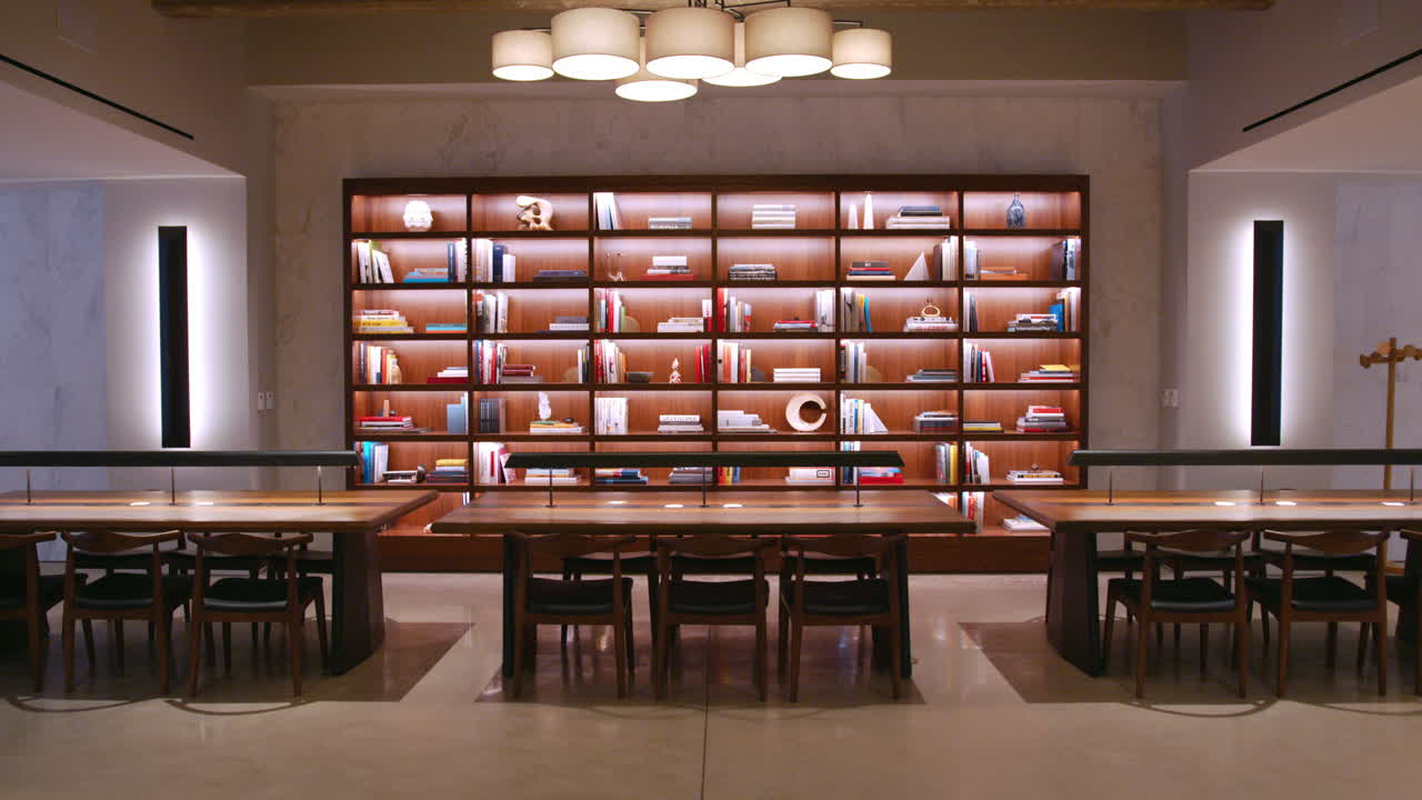 빈, 완전히 가구로 된 비즈니스 회의 공간, 느린  아웃