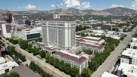 Downtown-Salt-Lake-City-Tourism-Hotel-in-Summer-in-Utah,-Aerial-Drone-View