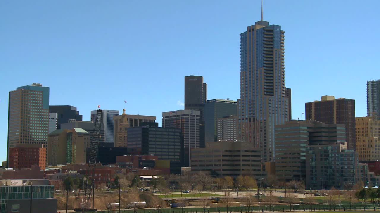 덴버 콜로라도 스카이라인의 스카이라인 화창한 날 1