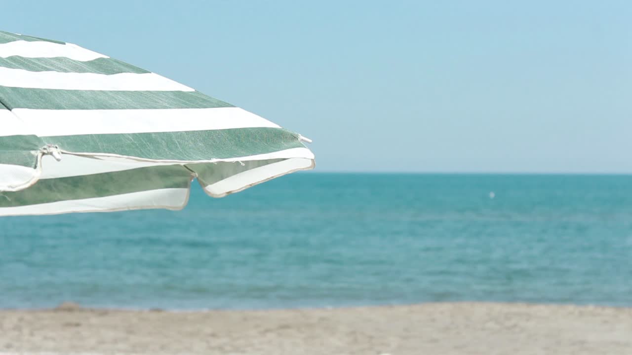 해변에 있는 선  ⁇ 러리