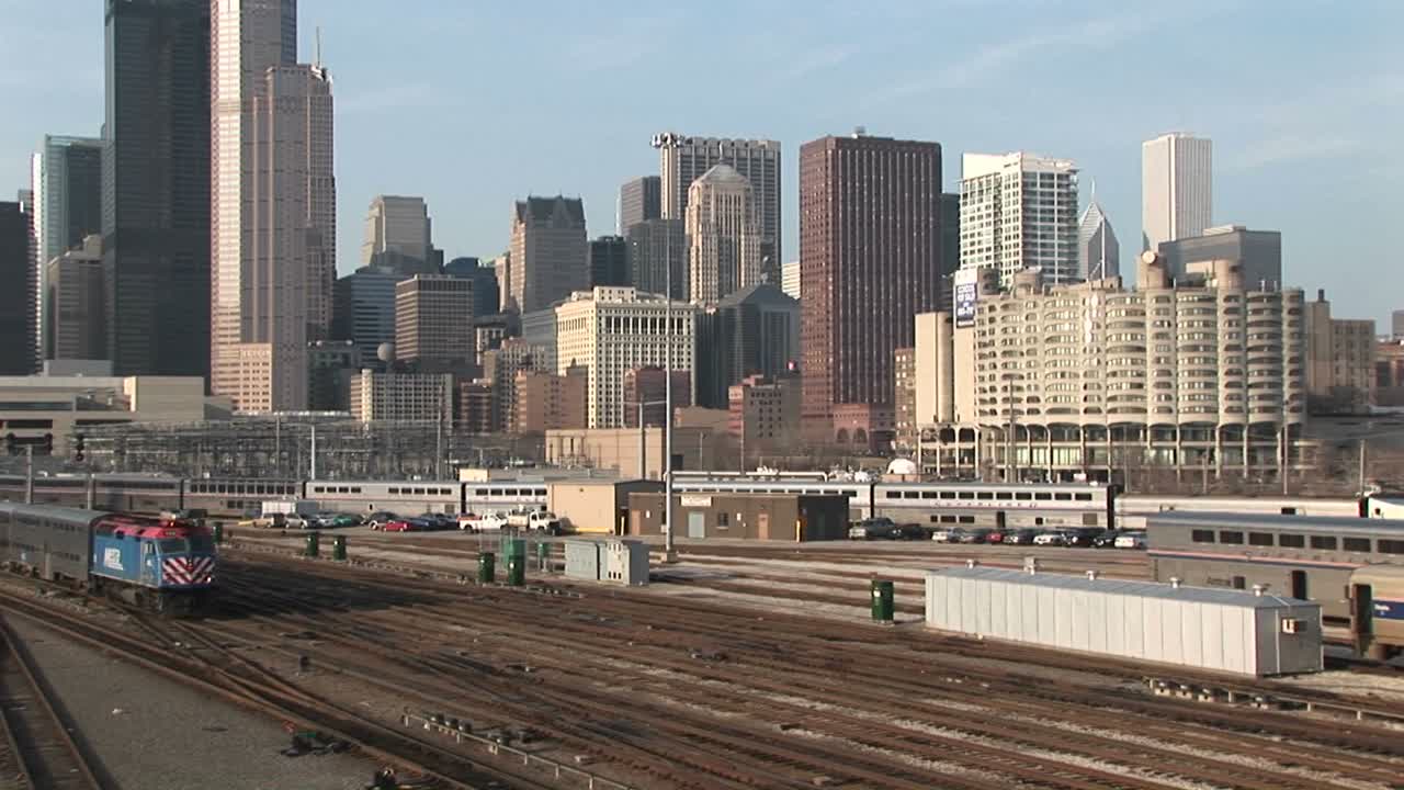 여객열차는 시카고를 출발한다