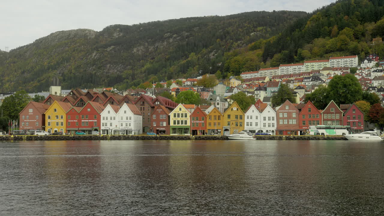 Bryggen in Bergen during autumn with the mountains in the background