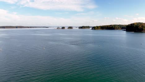 aerial-boat-on-Lake-Lanier-Reservoir-in-Georgia