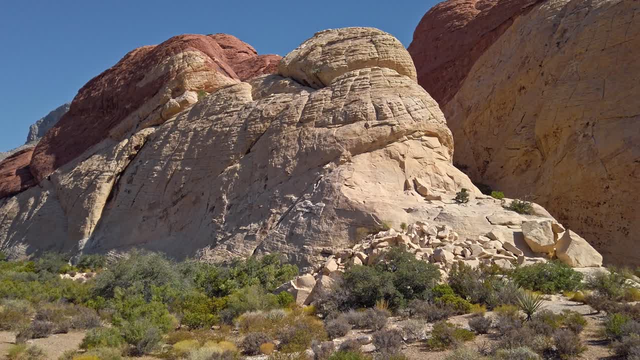 Big red sandstone peak view in Nevada