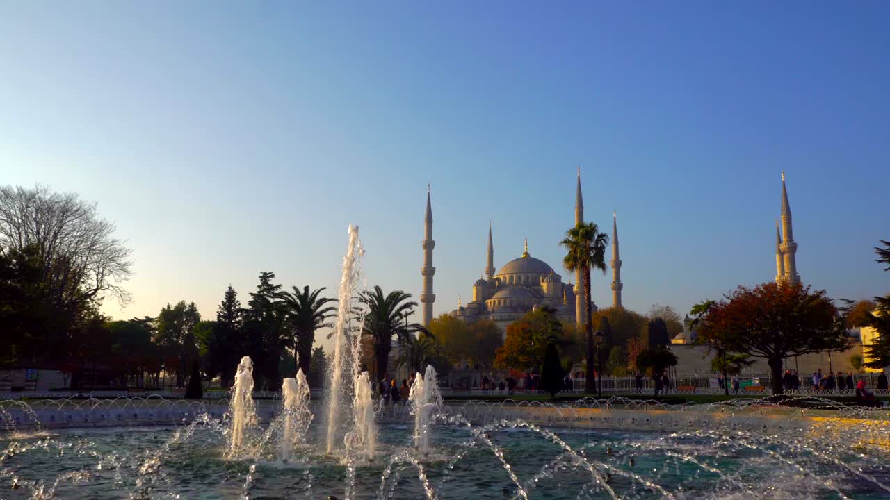 mezquita del sultán ahmet temprano en la mañana