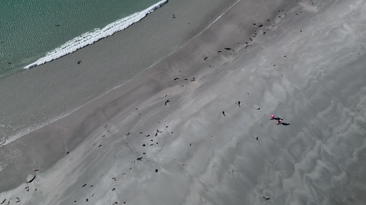 오스트레일리아 태즈매니아에 있는 비체노 섬의  모래 해변의 공중 사진