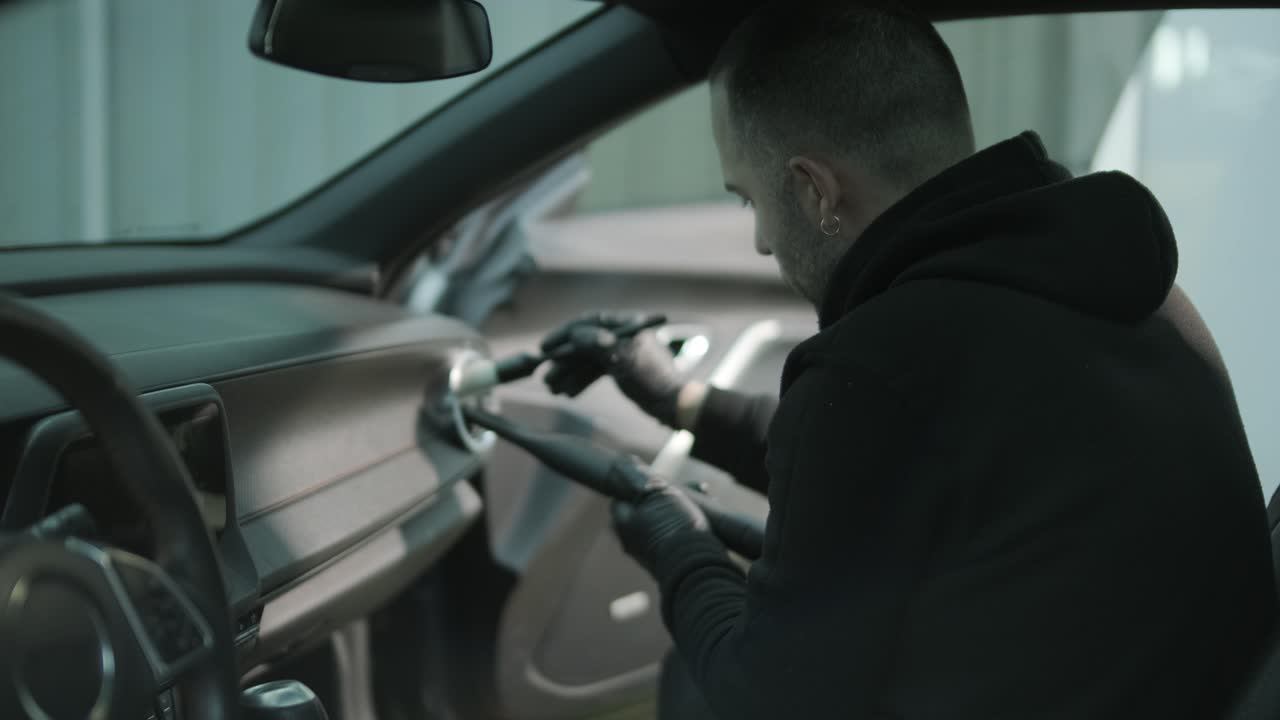 Professional Car Detailing – Washing, Ceramic Coating, and Interior Cleaning