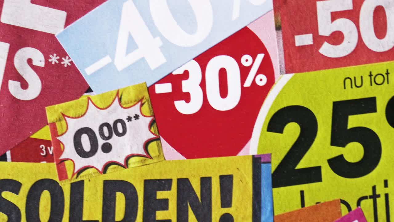 Three point tracking collage of Dutch supermarket discount cutouts: "2+2 gratis", "25% korting", "solden"