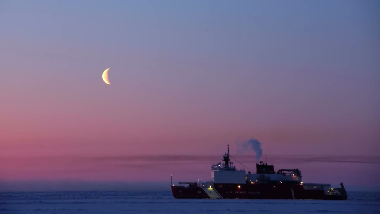 アラスカ沖のコースト ガード カッター ヒーリーの美しいタイム ラプス映像