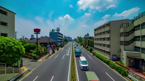 un time-lapse del atasco de tráfico en la calle urbana de tokio