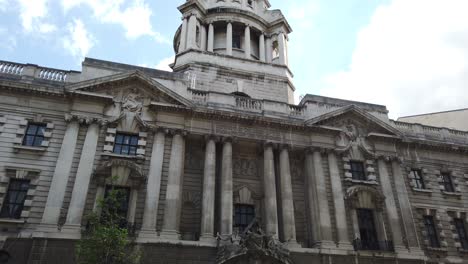 the old bailey central criminal court in london, uk