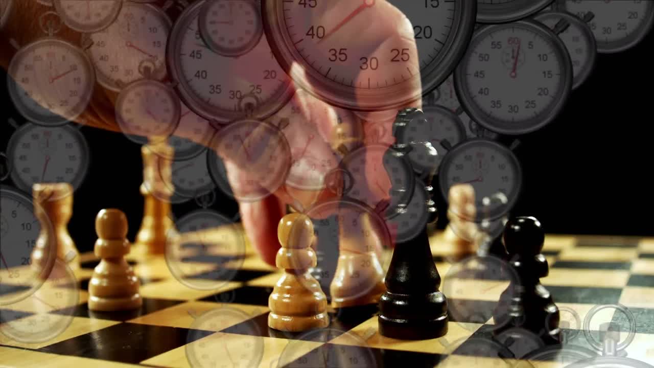 체스 와 스토프 워치 를 하는 사람