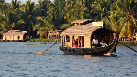 houseboat ride in kerala backwaters