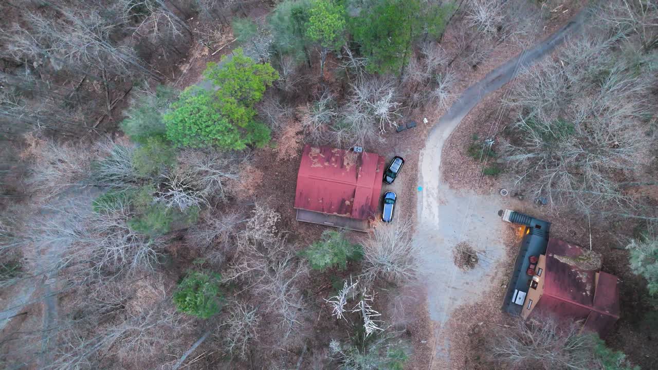 Top down aerial shot of a cabin in Tennessee.