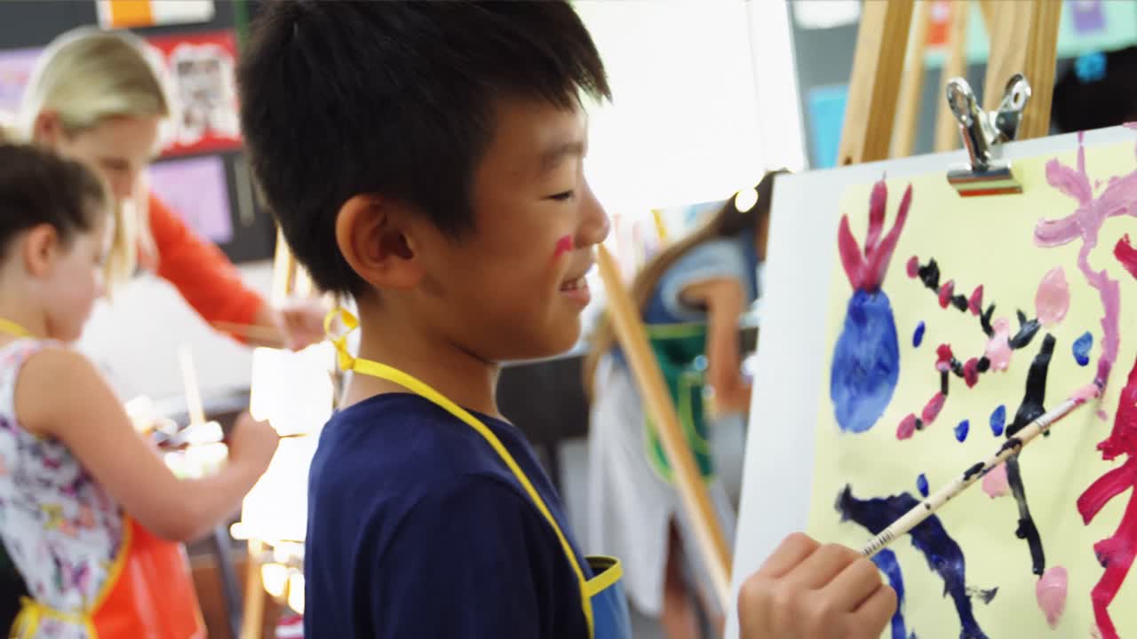 캔버스에 숨을 쉬는 학교 소년