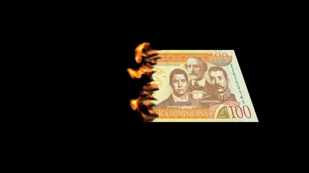 불타는 도미니카 공화국 100 달러 지폐