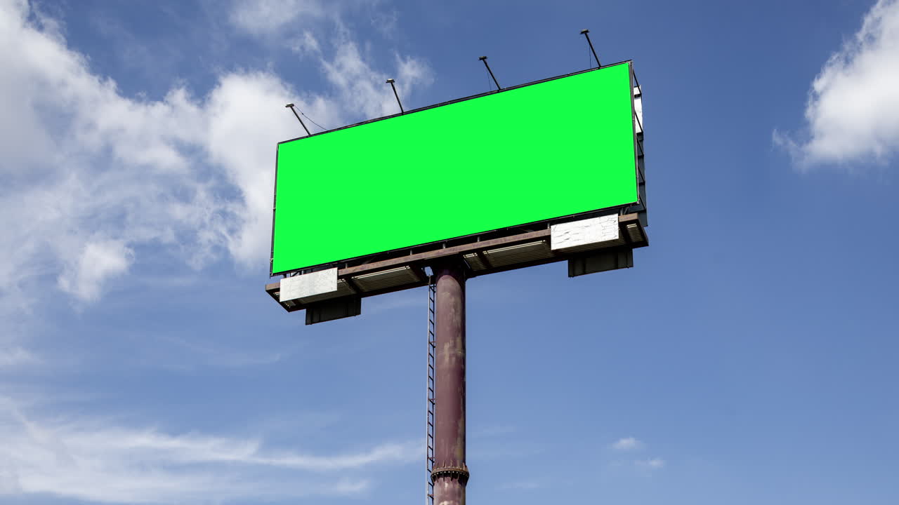 estatuas de buda doradas en Asia