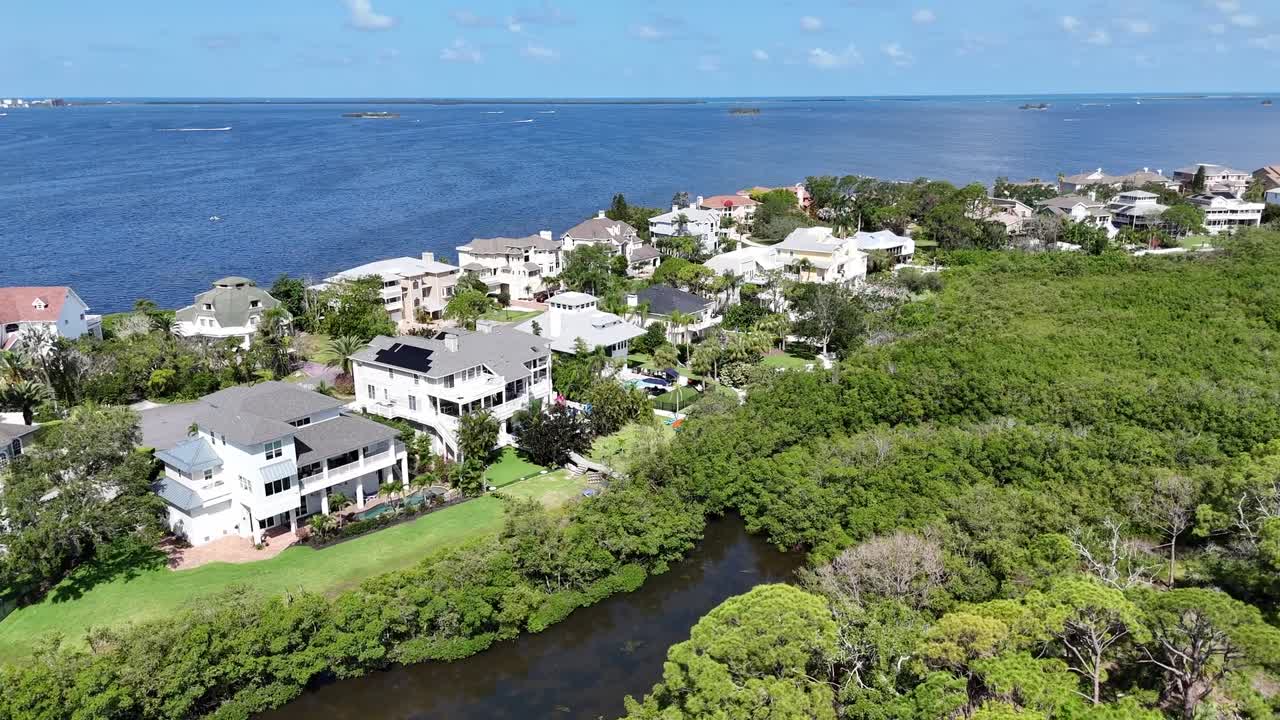 high-value property on the Gulf of Mexico, Palm Harbor, Florida