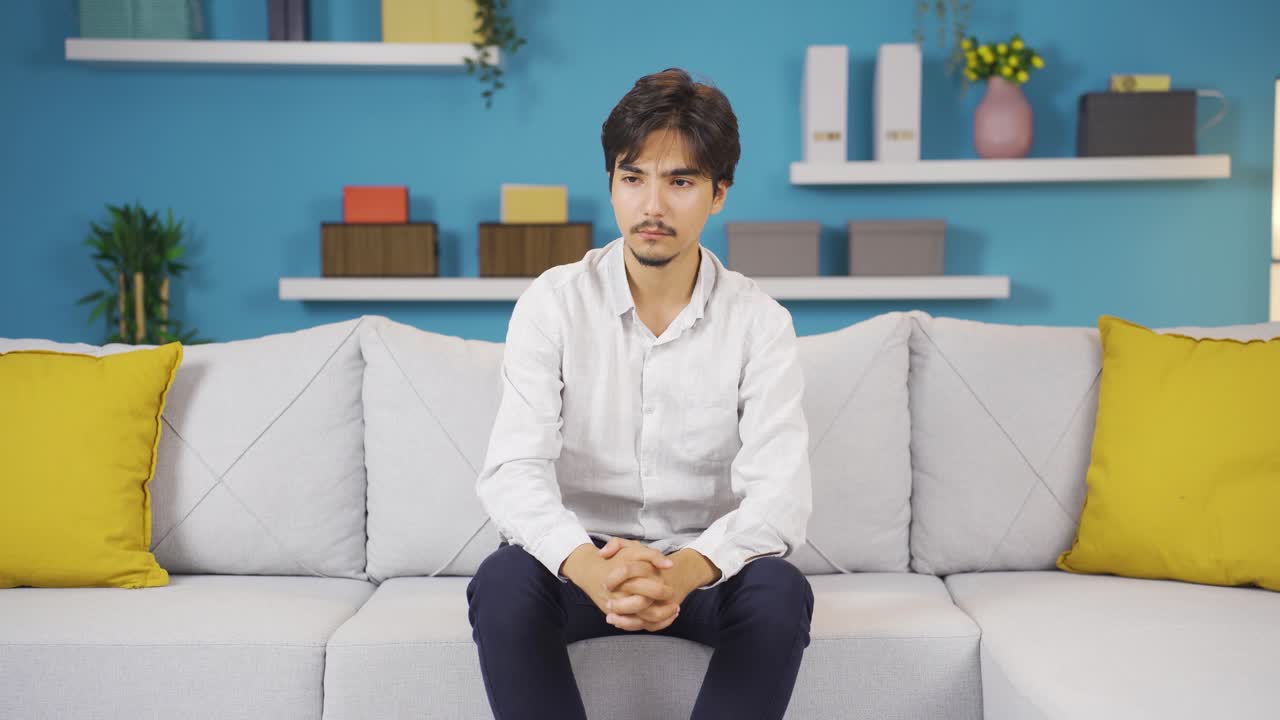 고민하는 남자.