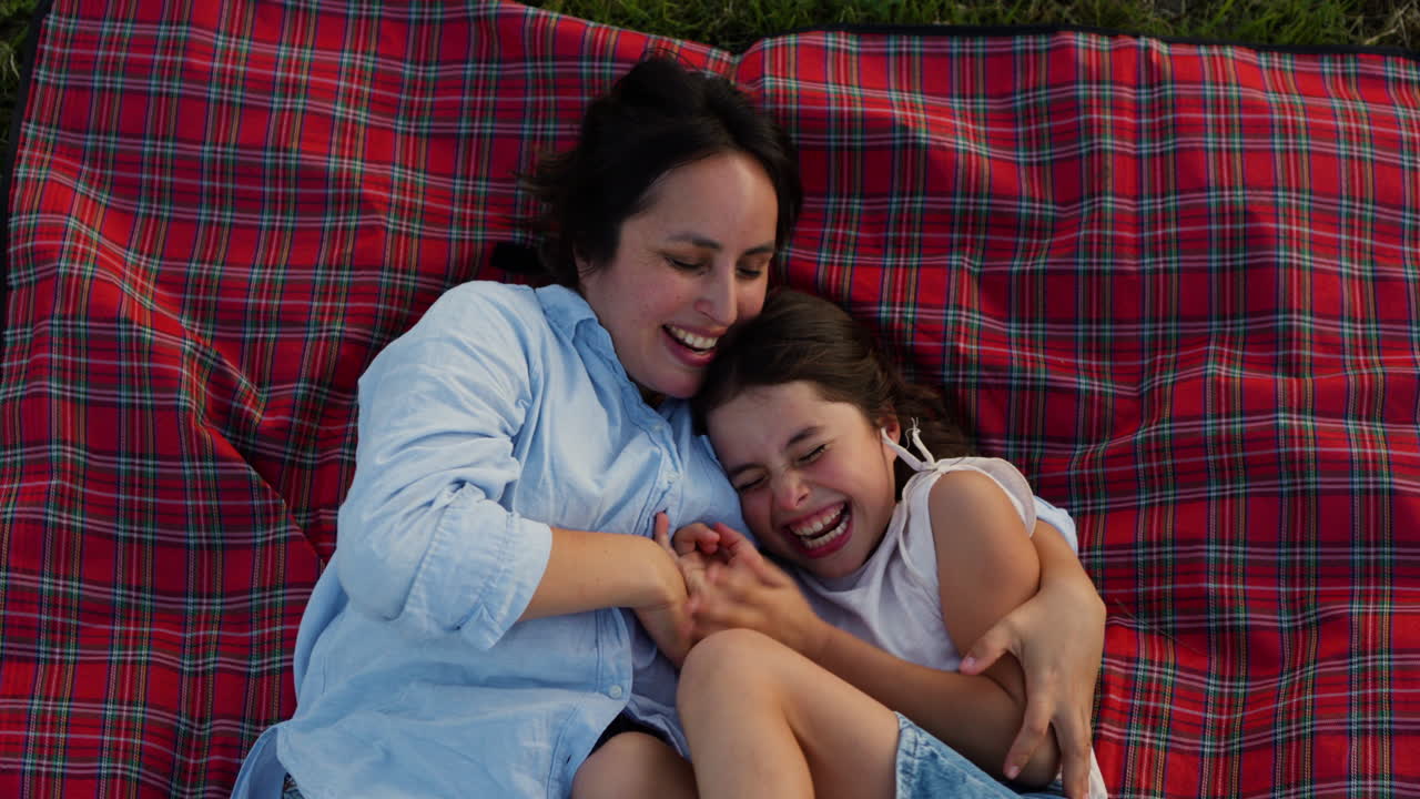 troncos cubiertos de nieve