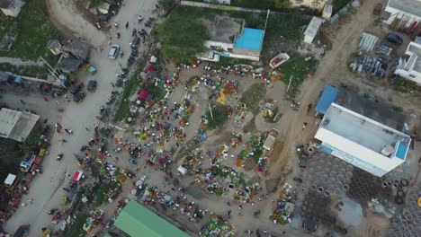 Close-Up-Aerial-Drone-Shot-of-a-local-busy-Market-in-India,-Asia