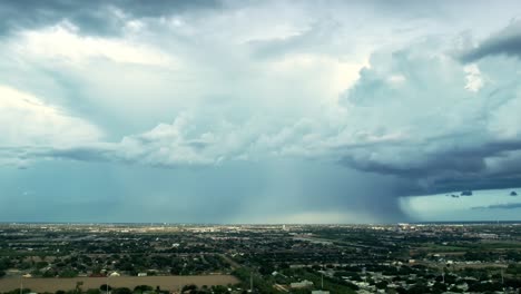 drone hyperlapse video de un día de tormenta nubes en el valle de río grande mcallen texas