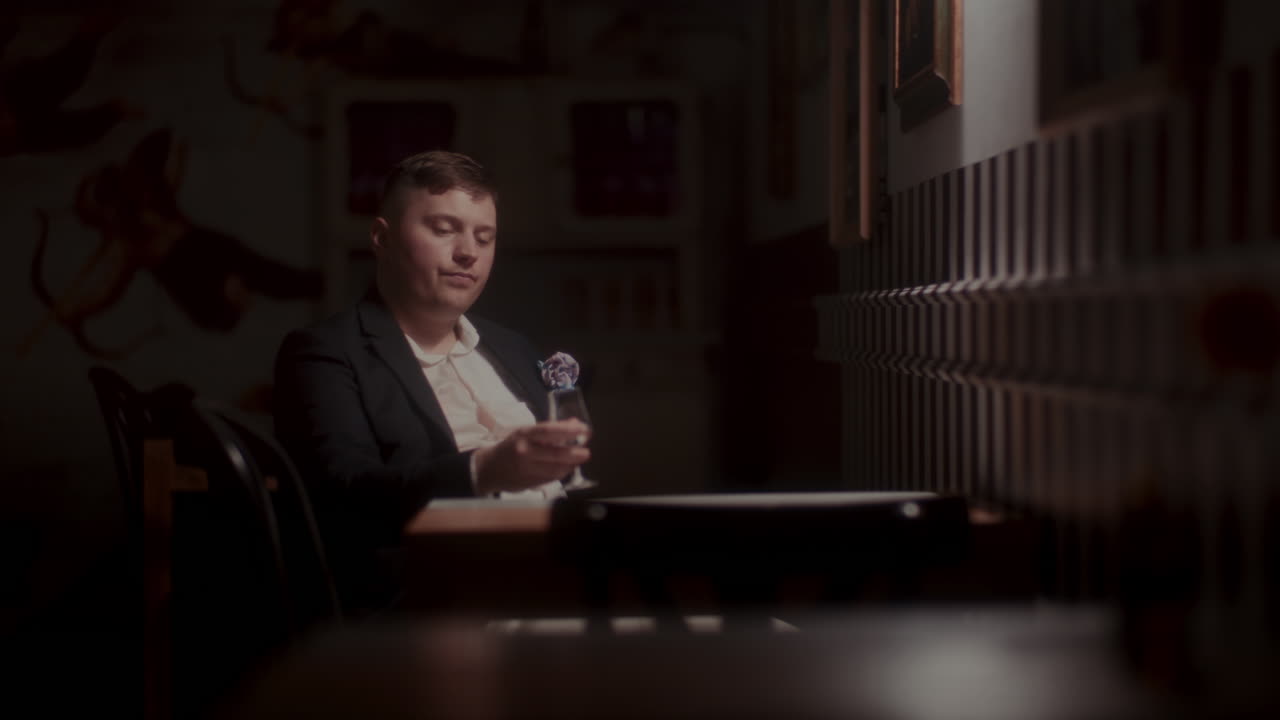 hombre en un restaurante